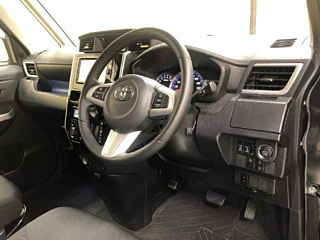 TOYOTA ROOMY 2018