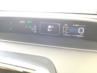 TOYOTA PRIUS 2018