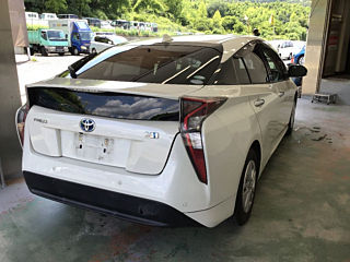 TOYOTA PRIUS 2018