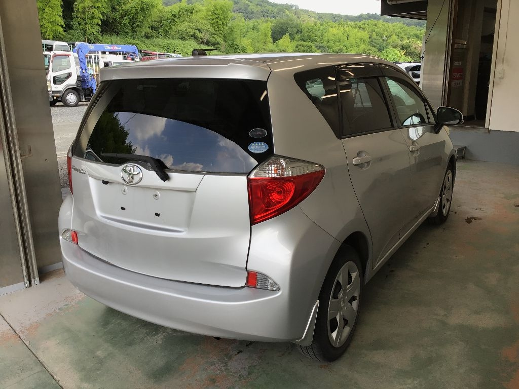 TOYOTA RACTIS 2010