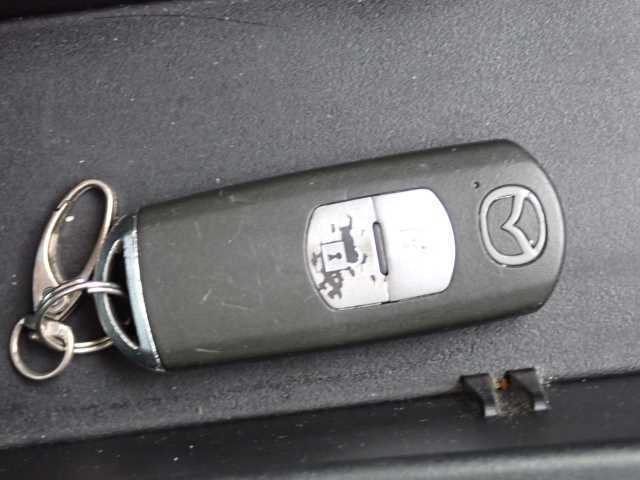 MAZDA DEMIO 2013
