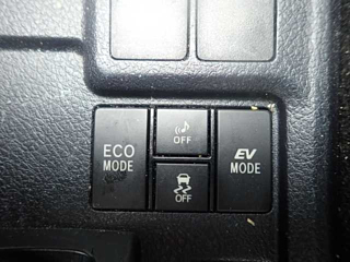 TOYOTA COROLLA AXIO 2016
