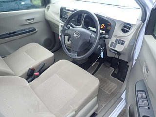 DAIHATSU MIRA E S 2012