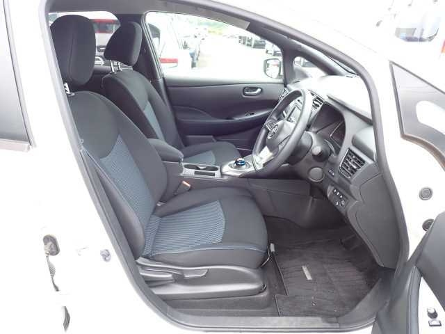 NISSAN LEAF 2018