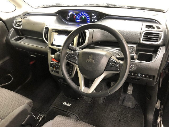 MITSUBISHI DELICA D2 2018