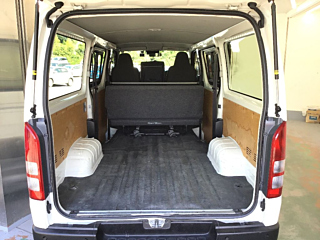 TOYOTA HIACE VAN 2022