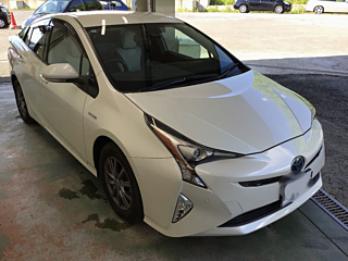 TOYOTA PRIUS 2016