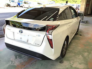 TOYOTA PRIUS 2016