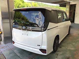 TOYOTA VOXY 2022