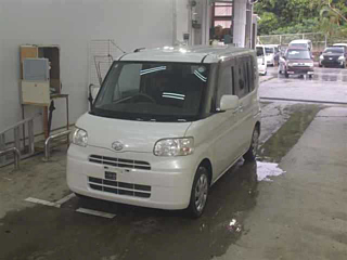 DAIHATSU TANTO 2013