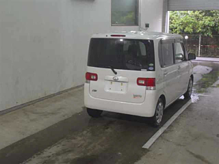 DAIHATSU TANTO 2013