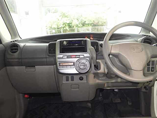 DAIHATSU TANTO 2013