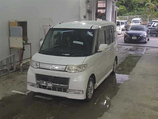 DAIHATSU TANTO 2010
