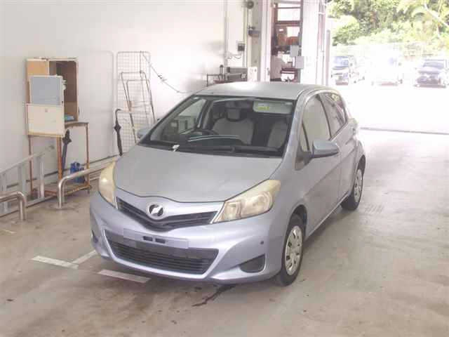 TOYOTA VITZ 2012