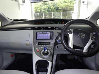 TOYOTA PRIUS 2013