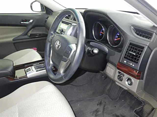 TOYOTA MARK X 2011