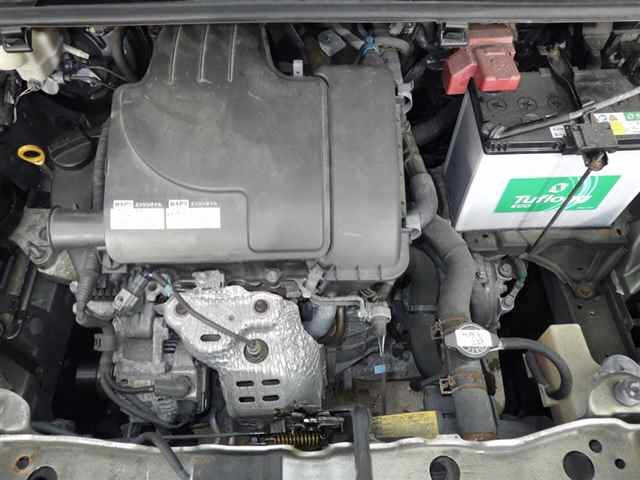 TOYOTA VITZ 2011