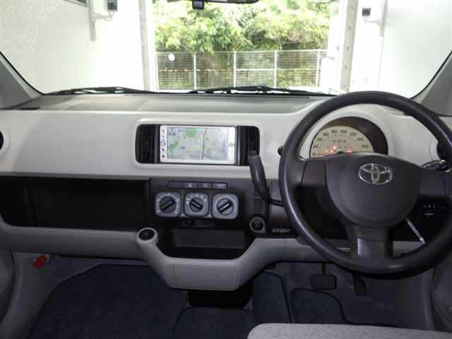 TOYOTA PASSO 2010