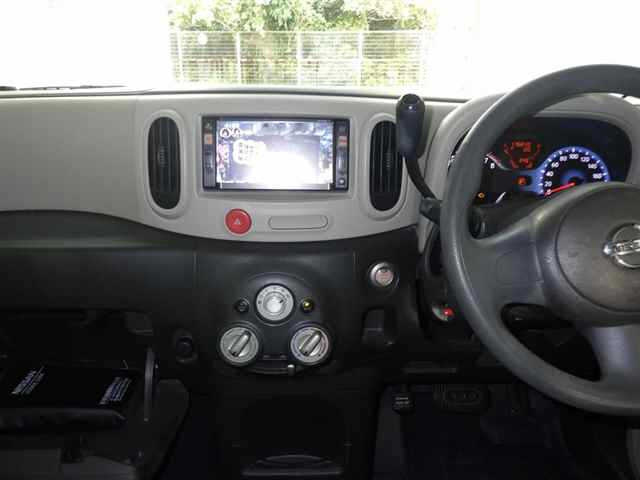 NISSAN CUBE 2010