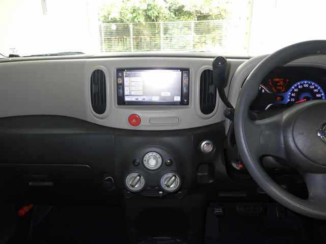 NISSAN CUBE 2010