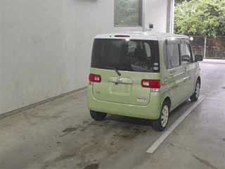 DAIHATSU TANTO 2012