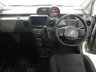 TOYOTA PORTE 2016