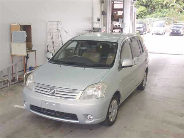 TOYOTA RAUM 2008