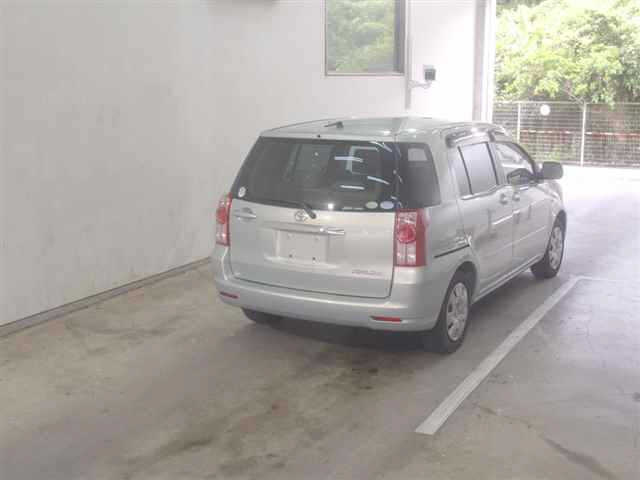 TOYOTA RAUM 2008