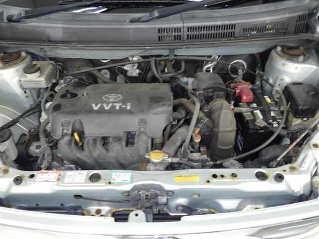 TOYOTA RAUM 2008