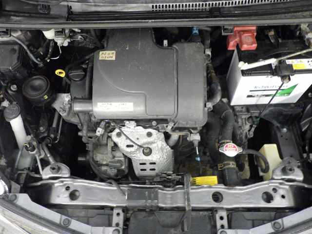 TOYOTA VITZ 2013