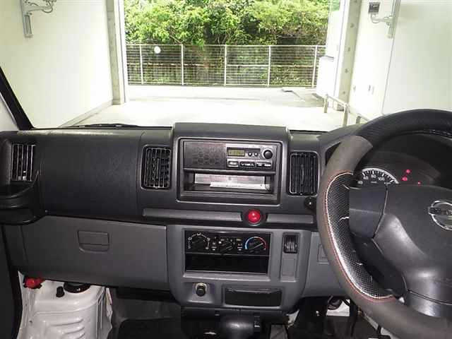 NISSAN CLIPPER VAN 2011
