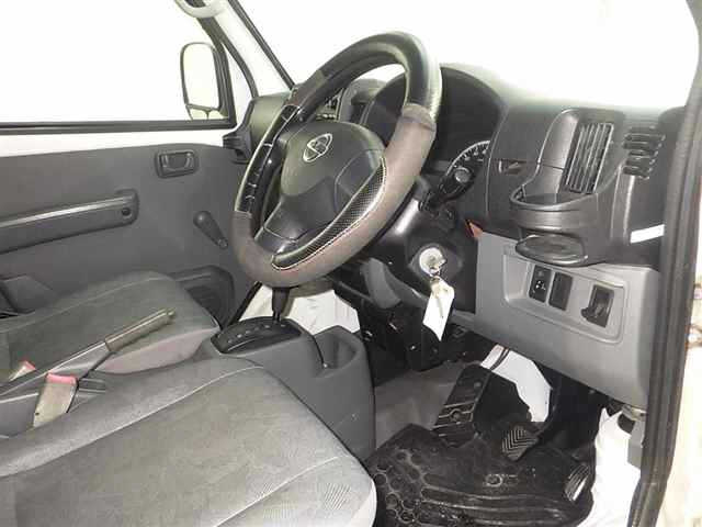 NISSAN CLIPPER VAN 2011