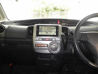 DAIHATSU TANTO 2012