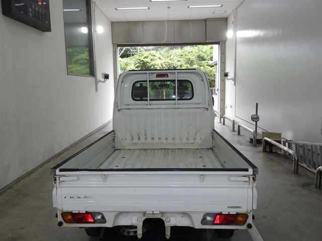 MITSUBISHI MINICAB TRUCK 2011