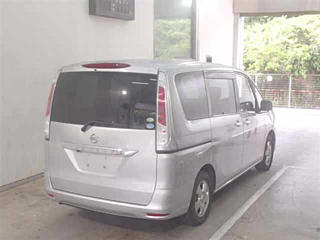 NISSAN SERENA 2011