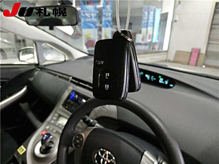 TOYOTA PRIUS PHV 2012