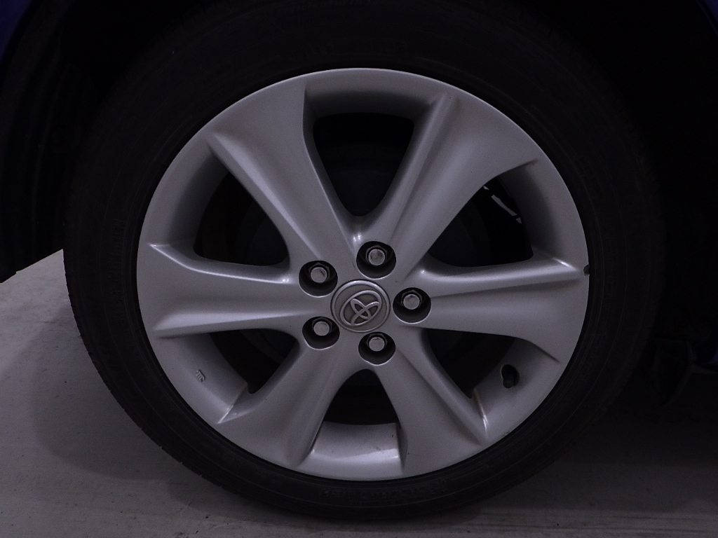 TOYOTA RACTIS 2012
