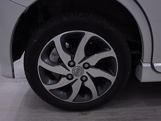 NISSAN ROOX 2012