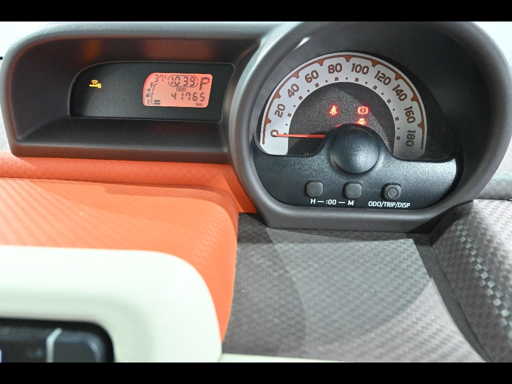 TOYOTA SPADE 2013