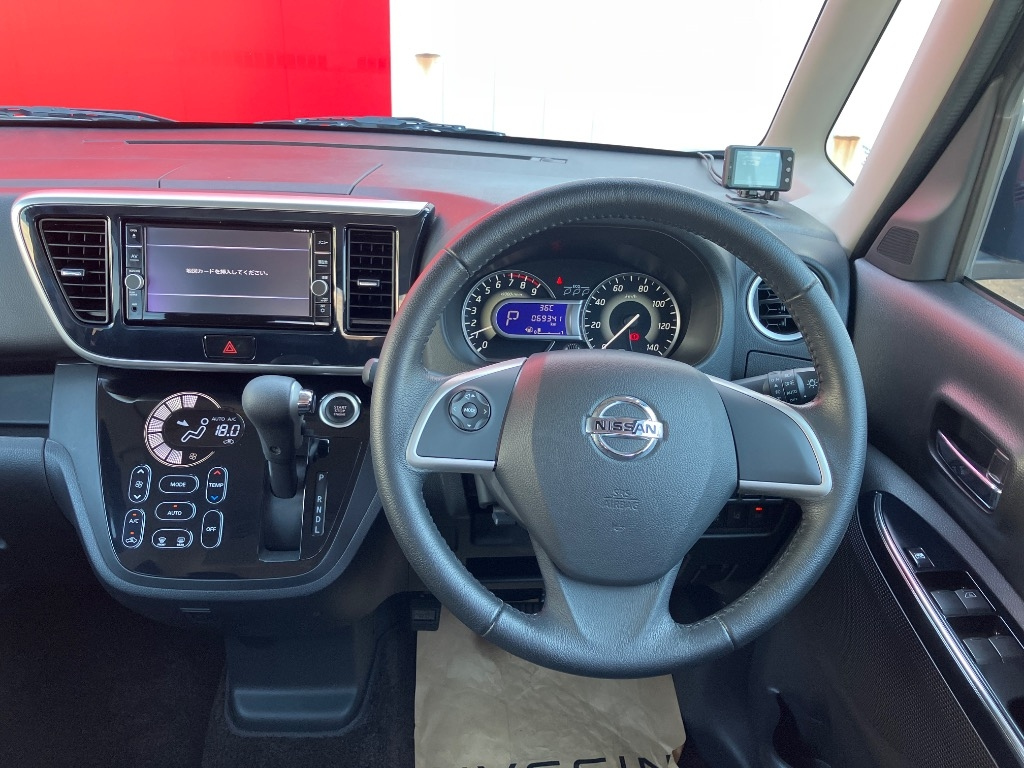 NISSAN DAYZ ROOX 2018