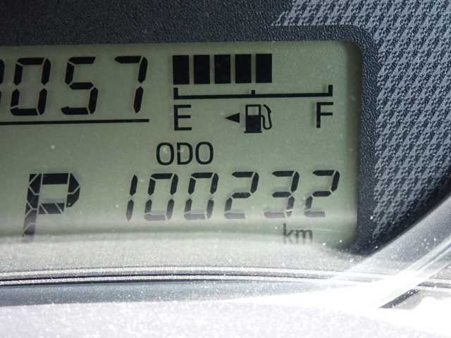 TOYOTA COROLLA AXIO 2013