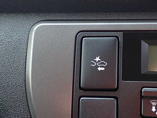 TOYOTA HIACE VAN 2018
