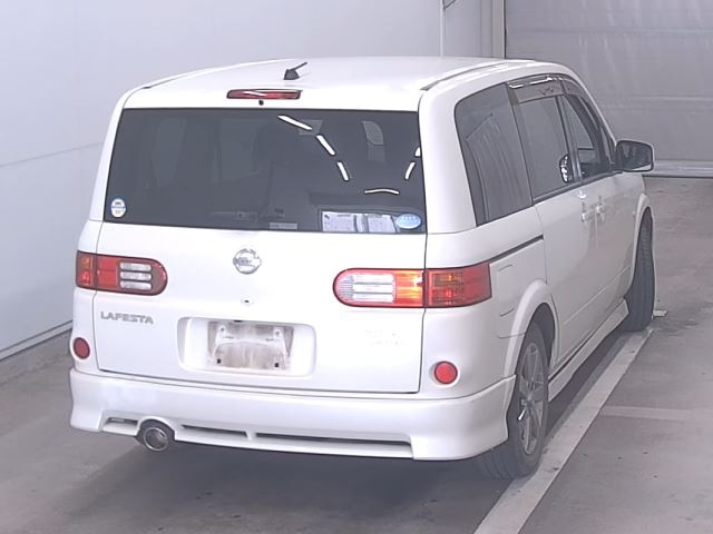 NISSAN LAFESTA 2010