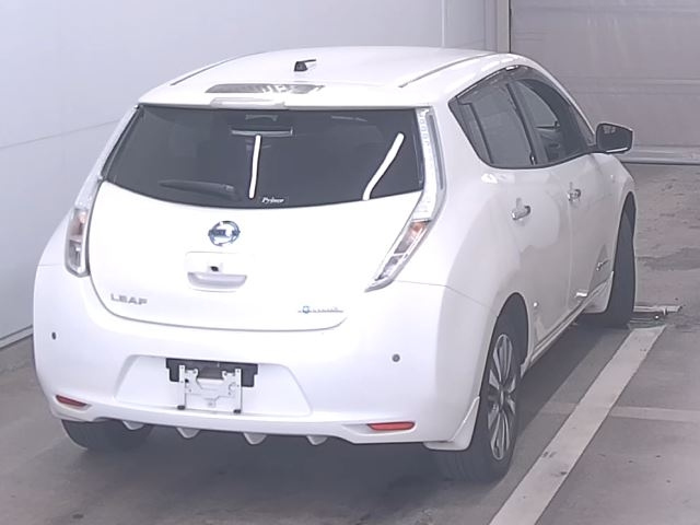 NISSAN LEAF 2016