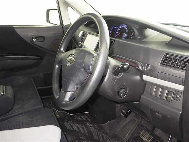 DAIHATSU MOVE 2010