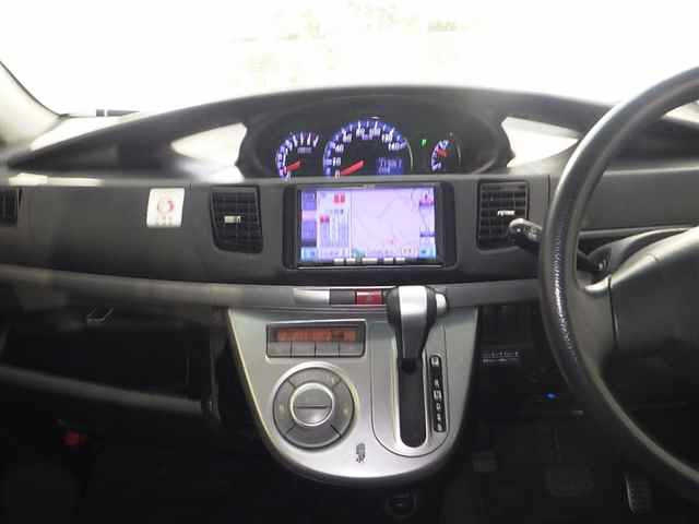 DAIHATSU MOVE 2010