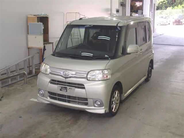 DAIHATSU TANTO 2012