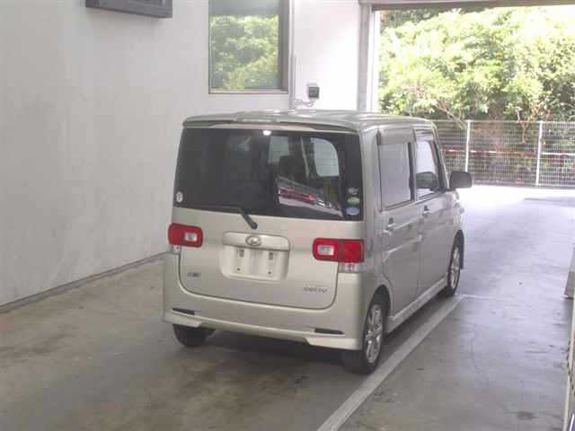 DAIHATSU TANTO 2012