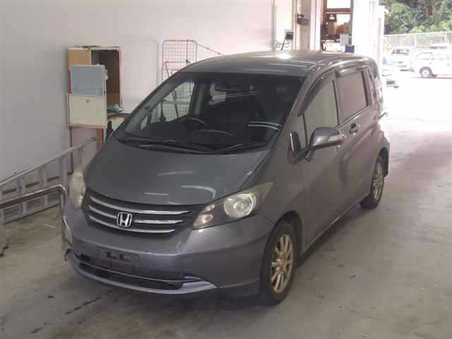 HONDA FREED 2011