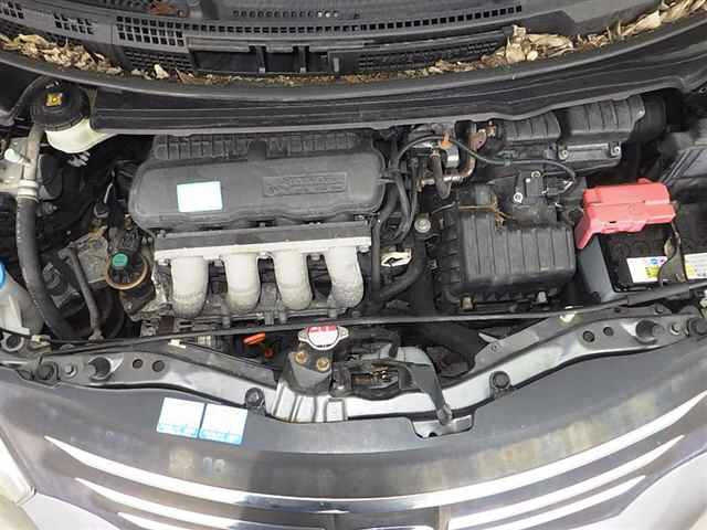 HONDA FREED 2011